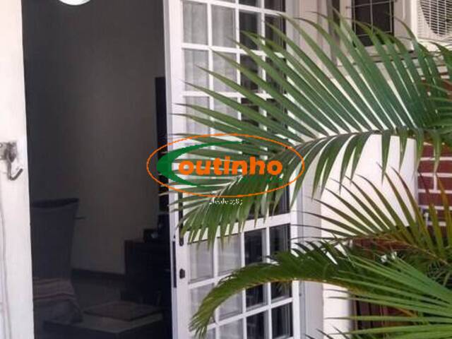 Apartamento para Venda em Rio de Janeiro - 2