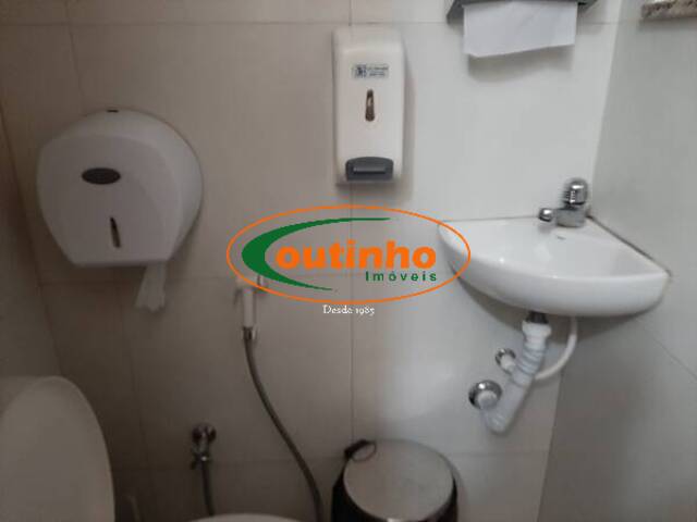 Loja/Salão/Ponto Comercial para Venda em Rio de Janeiro - 4