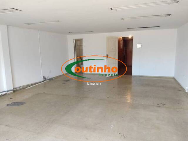Conjunto Comercial / Sala para Venda em Rio de Janeiro - 2