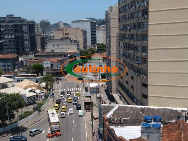Conjunto Comercial / Sala para Venda em Rio de Janeiro - 2