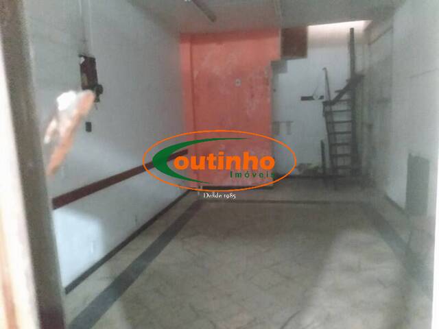 #28674 - Conjunto Comercial / Sala para Venda em Rio de Janeiro - RJ