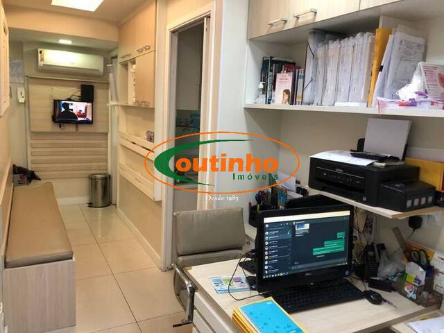 Conjunto Comercial / Sala para Venda em Rio de Janeiro - 2