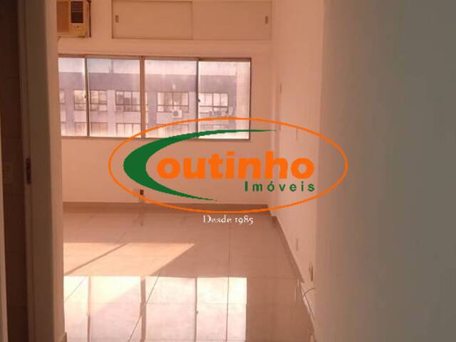 Conjunto Comercial / Sala para Venda em Rio de Janeiro - 2