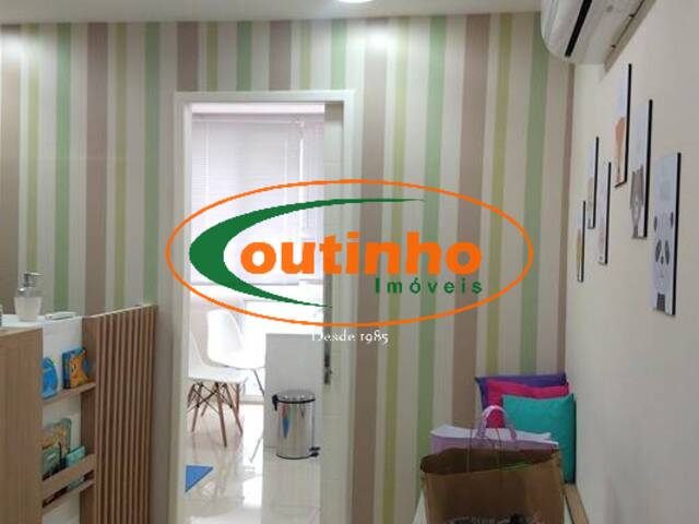 Conjunto Comercial / Sala para Venda em Rio de Janeiro - 2