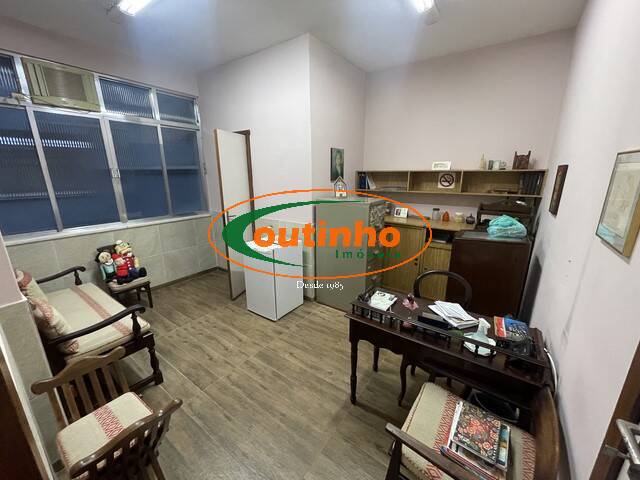 #29958 - Conjunto Comercial / Sala para Venda em Rio de Janeiro - RJ - 2