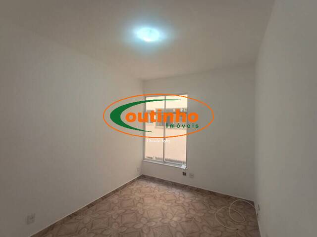 #29817A - Apartamento para Venda em Rio de Janeiro - RJ