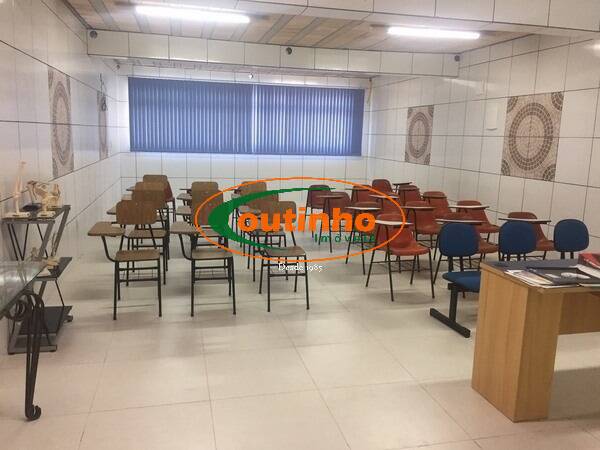 Casa, 6 quartos, 383 m² - Foto 3