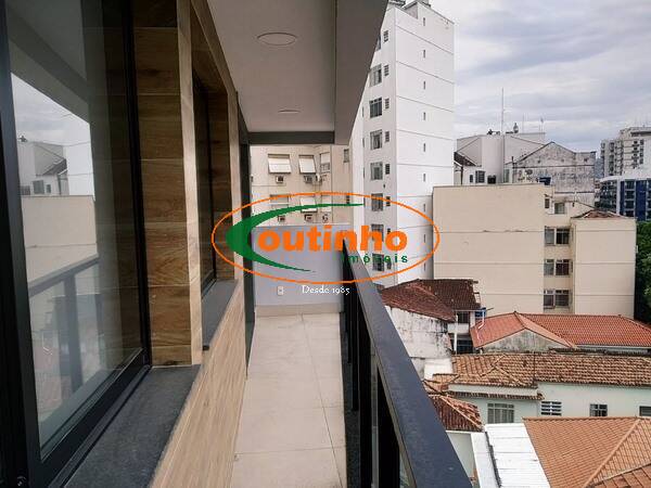 Cobertura à venda com 2 quartos, 145m² - Foto 2