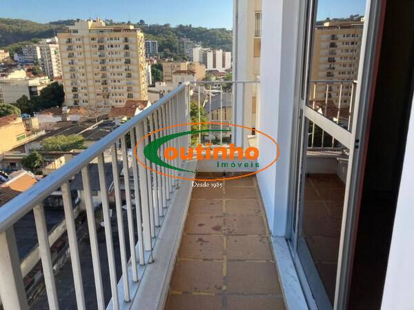 Apartamento à venda com 2 quartos, 85m² - Foto 1