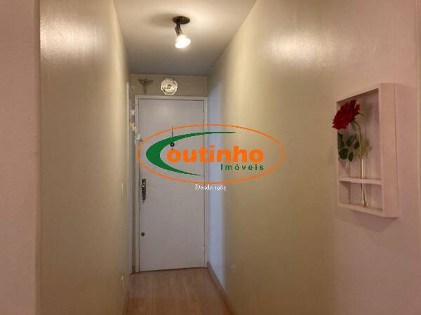 Apartamento à venda com 2 quartos, 85m² - Foto 6