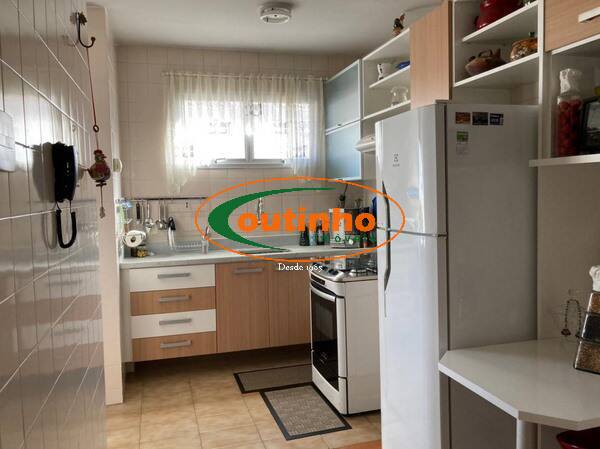 Apartamento à venda com 2 quartos, 85m² - Foto 15