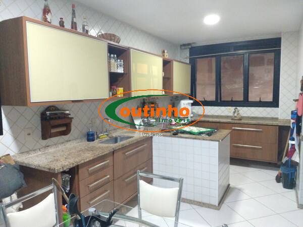 Casa, 4 quartos, 265 m² - Foto 17