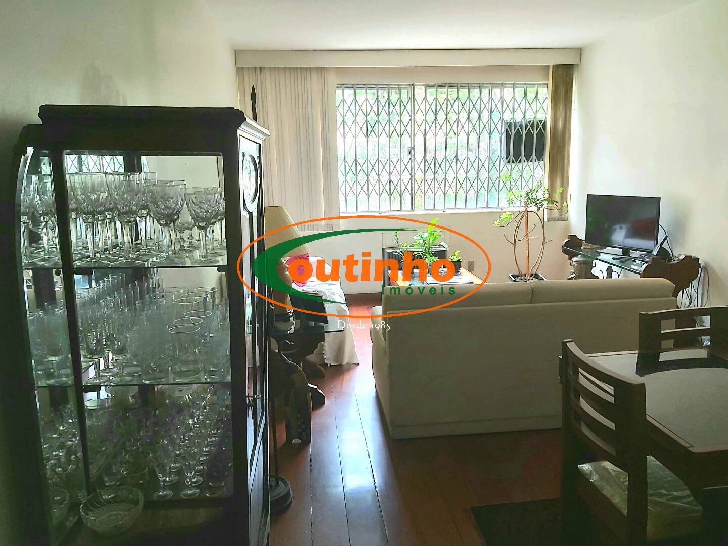 Apartamento à venda com 2 quartos, 87m² - Foto 3