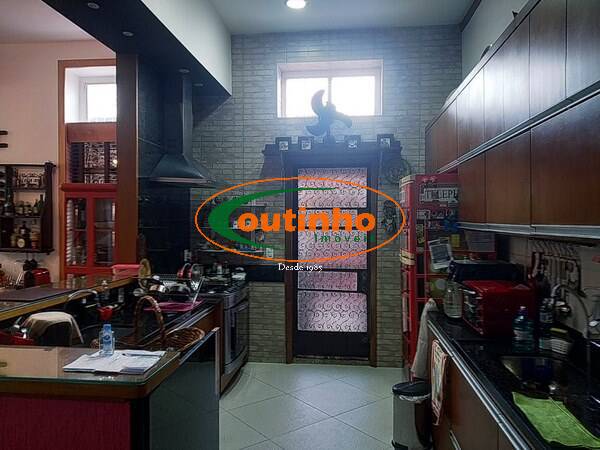 Casa à venda com 3 quartos, 270m² - Foto 55