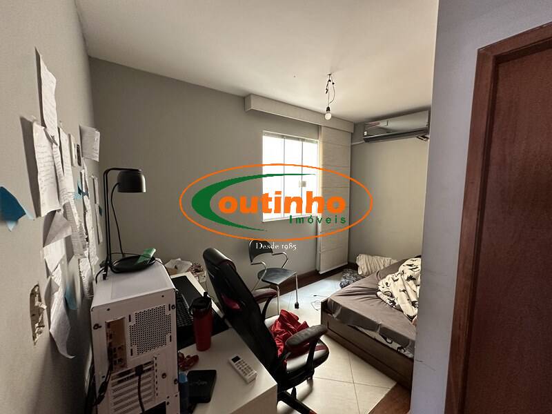 Casa à venda com 3 quartos, 220m² - Foto 15