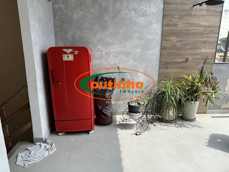 Casa à venda com 3 quartos, 220m² - Foto 24