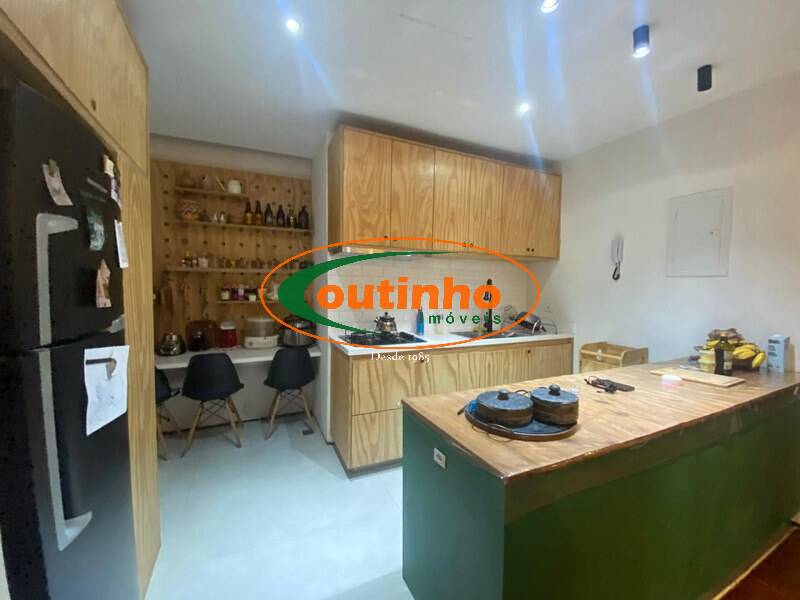 Apartamento à venda com 2 quartos, 83m² - Foto 13
