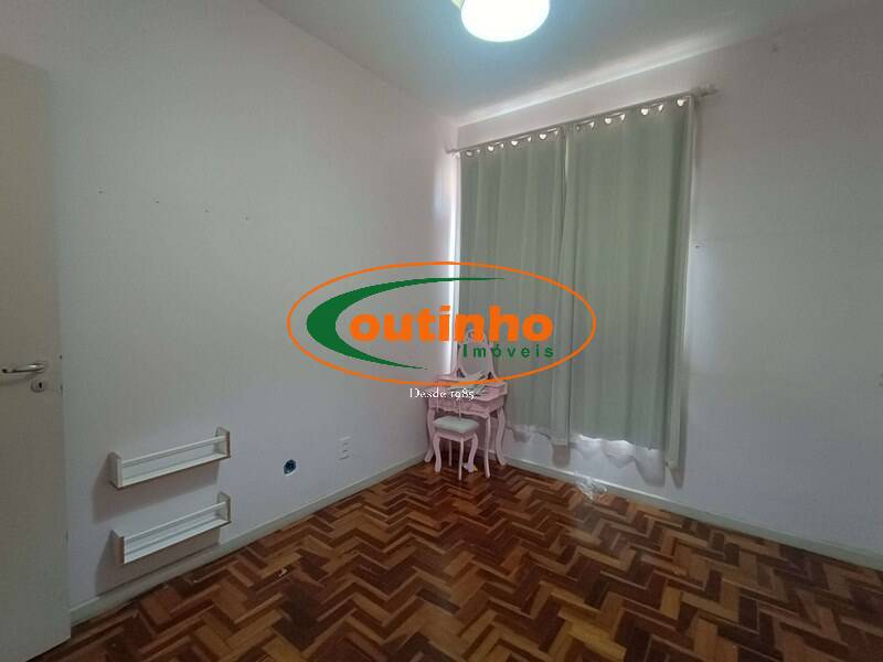Apartamento à venda com 2 quartos, 69m² - Foto 4