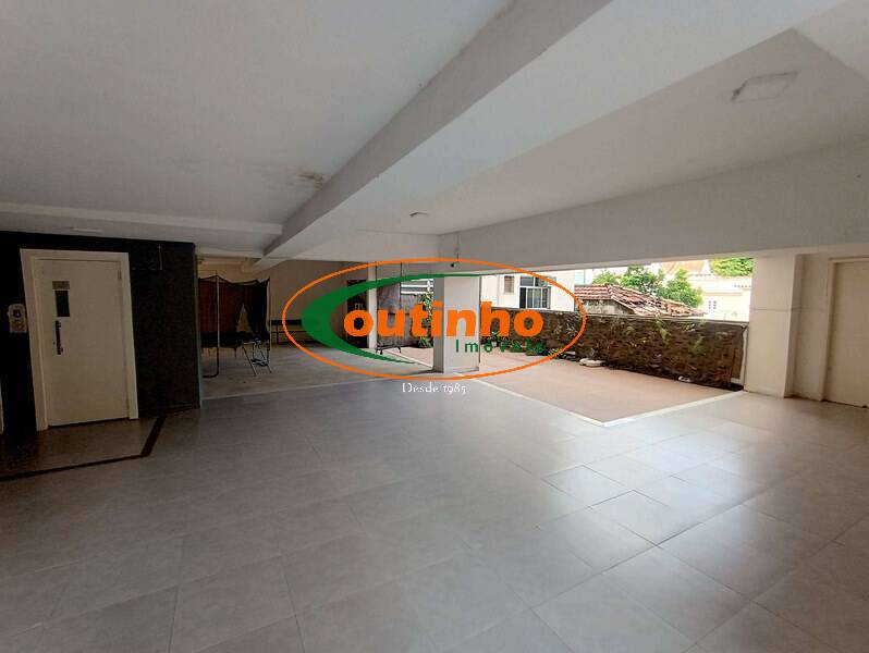 Apartamento à venda com 2 quartos, 69m² - Foto 23