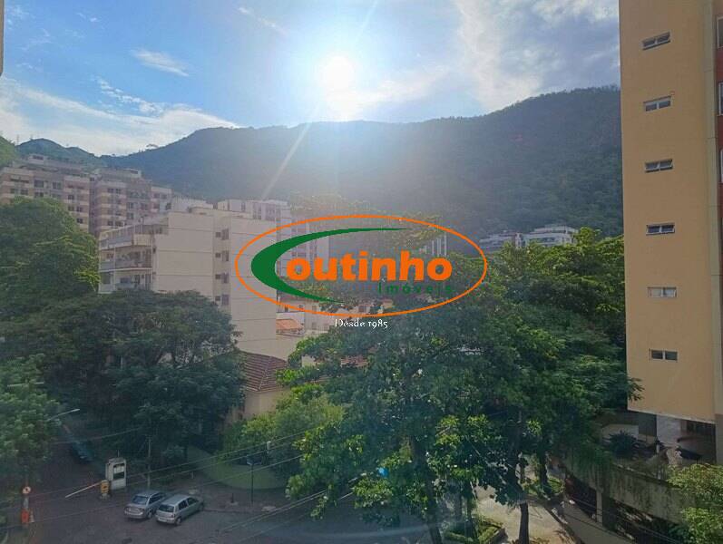 Apartamento à venda com 2 quartos, 69m² - Foto 1