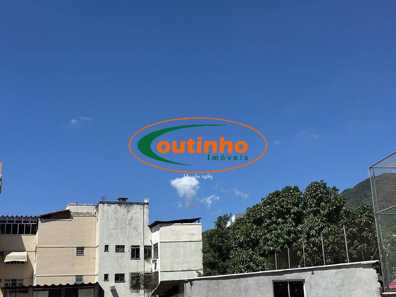 Apartamento à venda com 2 quartos, 74m² - Foto 5