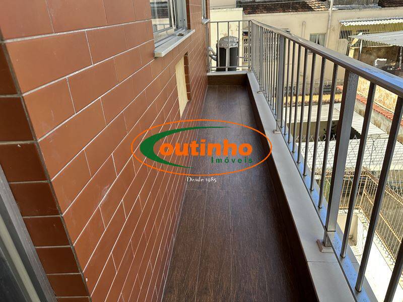Apartamento à venda com 2 quartos, 74m² - Foto 28