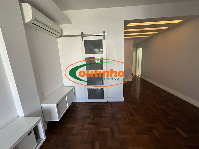 Apartamento à venda com 2 quartos, 74m² - Foto 29