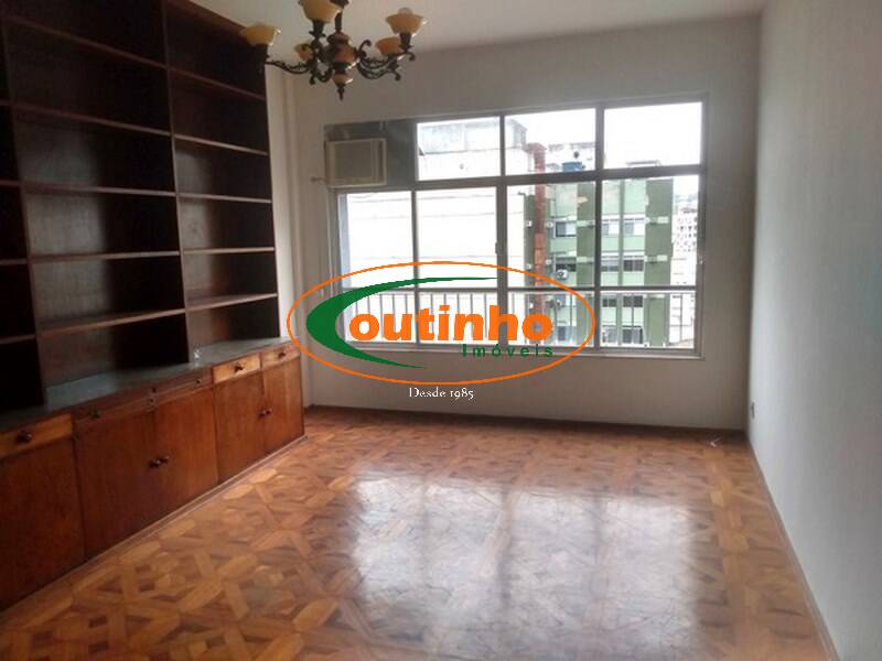 Apartamento à venda com 3 quartos, 116m² - Foto 1