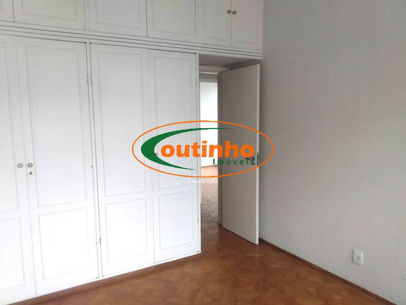 Apartamento à venda com 3 quartos, 116m² - Foto 9
