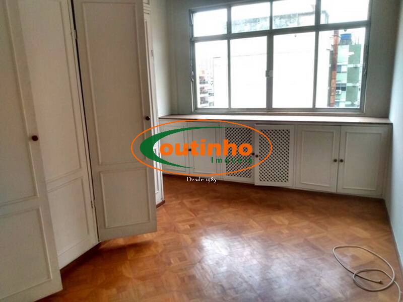 Apartamento à venda com 3 quartos, 116m² - Foto 13