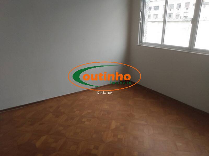 Apartamento à venda com 3 quartos, 116m² - Foto 18