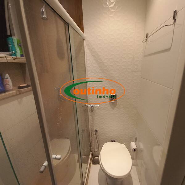Apartamento à venda com 2 quartos, 75m² - Foto 16