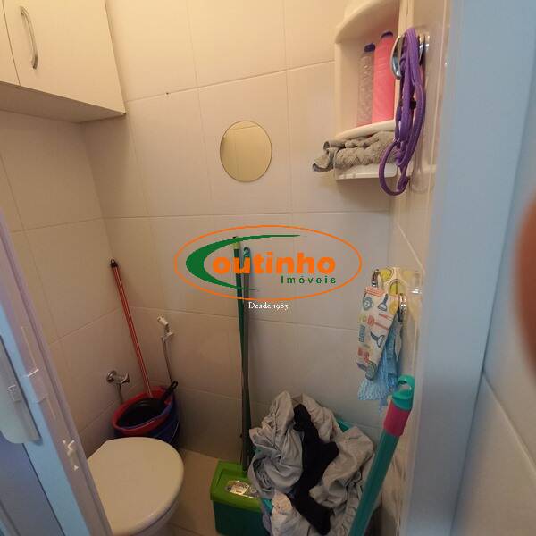 Apartamento à venda com 2 quartos, 75m² - Foto 13
