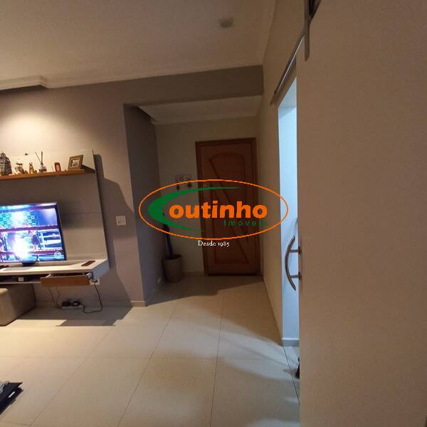 Apartamento à venda com 2 quartos, 75m² - Foto 19