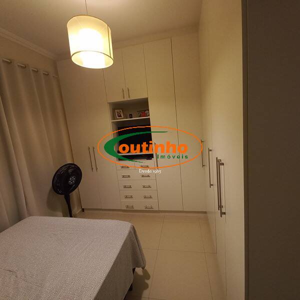 Apartamento à venda com 2 quartos, 75m² - Foto 21