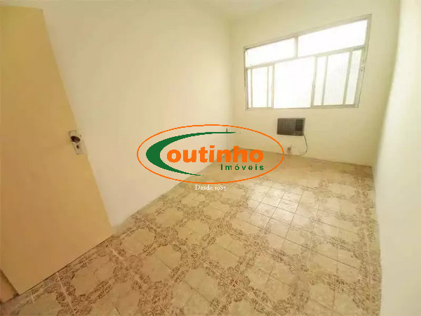 Cobertura à venda com 2 quartos, 150m² - Foto 13
