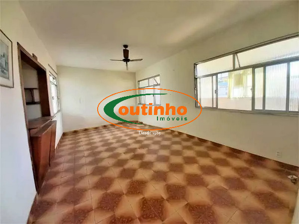 Cobertura à venda com 2 quartos, 150m² - Foto 4