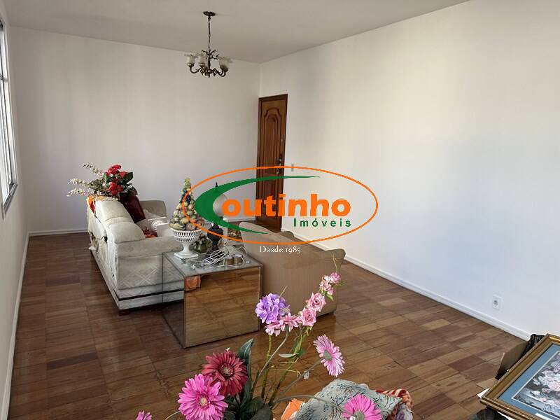 Apartamento à venda com 3 quartos, 110m² - Foto 4