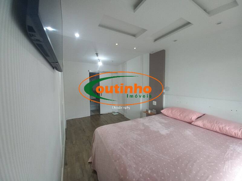 Apartamento à venda com 2 quartos, 77m² - Foto 9