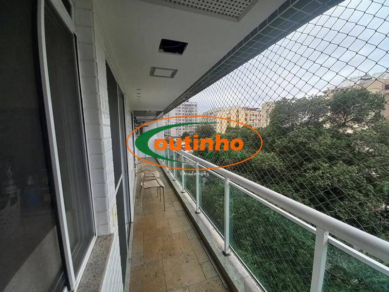 Apartamento à venda com 2 quartos, 77m² - Foto 2