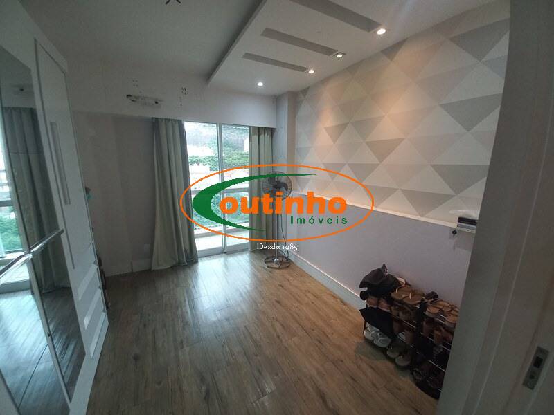 Apartamento à venda com 2 quartos, 77m² - Foto 12