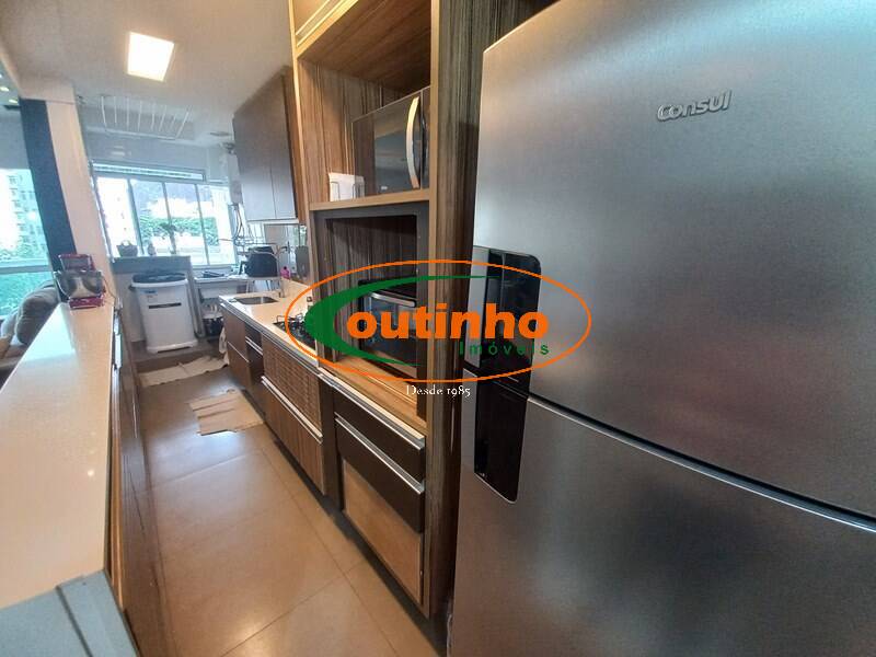 Apartamento à venda com 2 quartos, 77m² - Foto 16