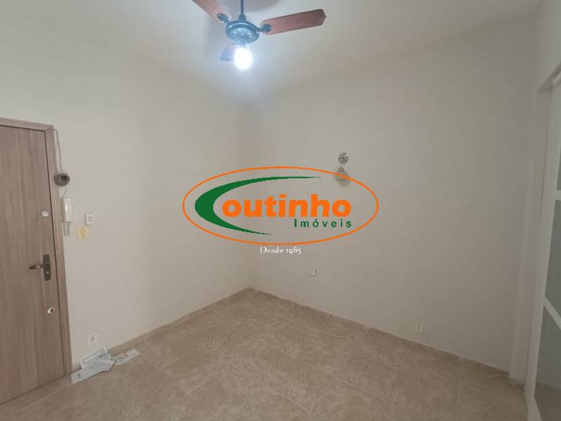 Apartamento à venda com 1 quarto, 45m² - Foto 19