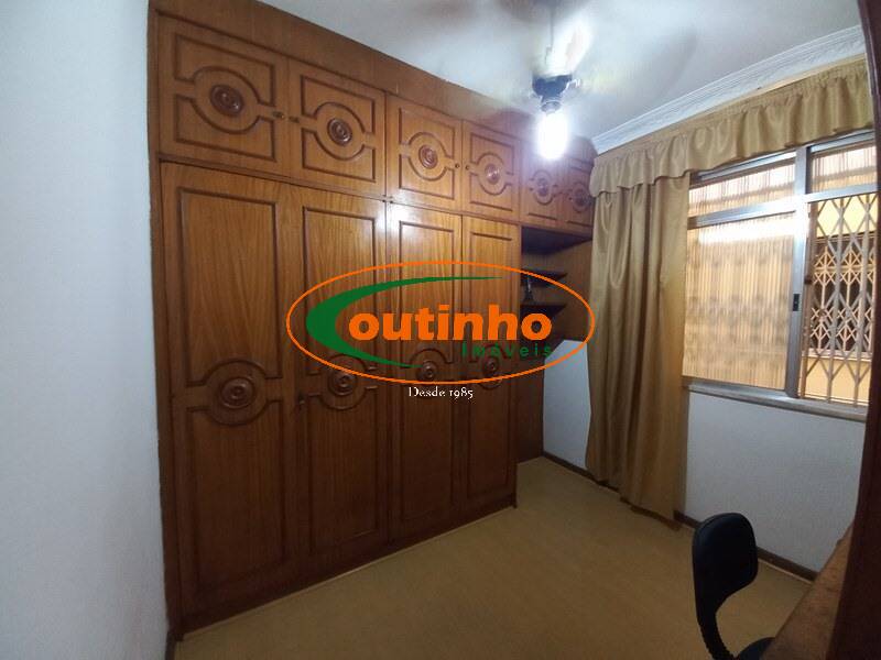 Apartamento à venda com 3 quartos, 90m² - Foto 3