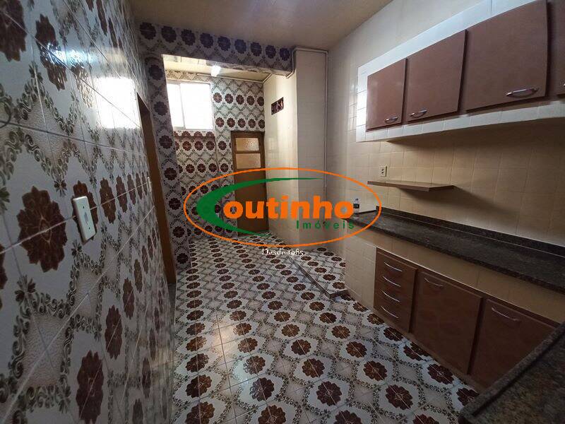 Apartamento à venda com 3 quartos, 90m² - Foto 15