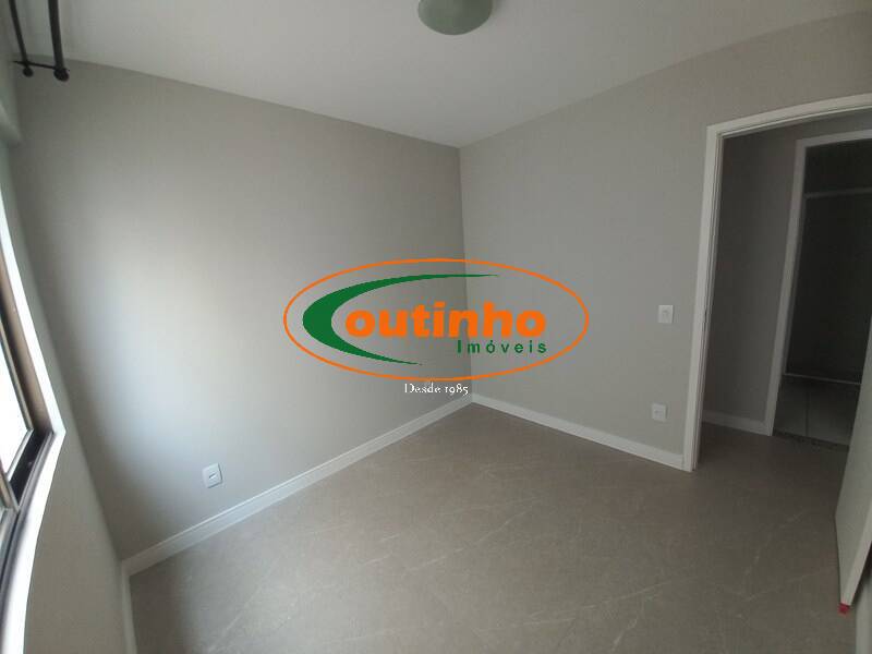 Apartamento à venda com 3 quartos, 74m² - Foto 11