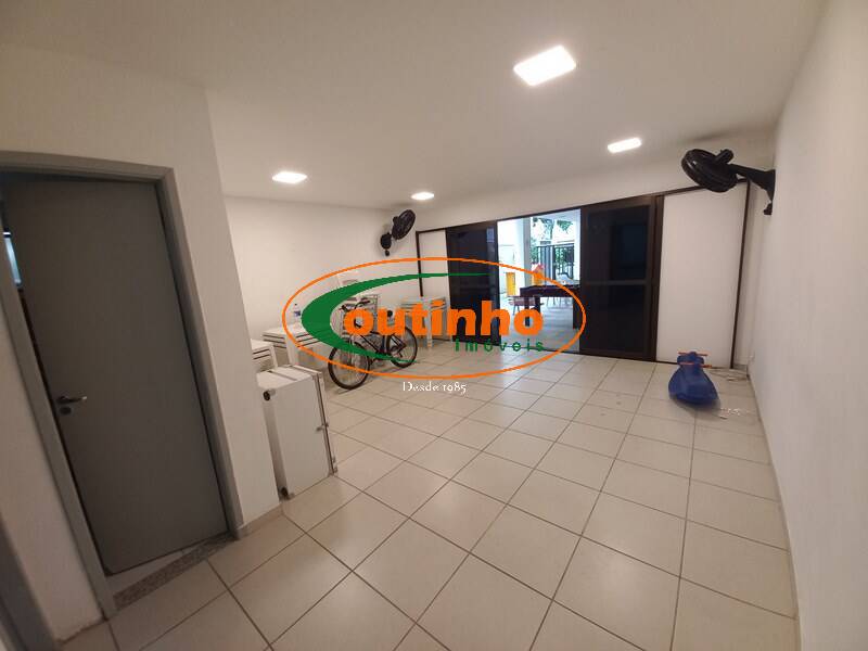 Apartamento à venda com 3 quartos, 74m² - Foto 27