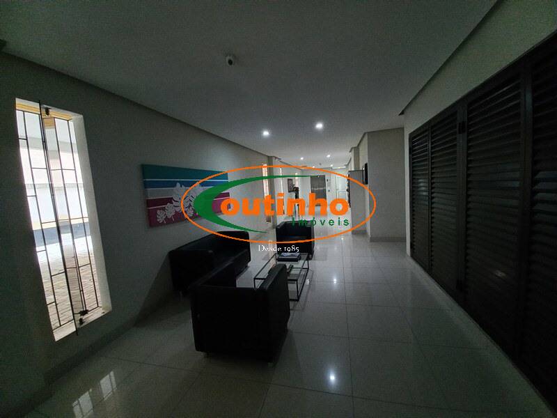 Apartamento à venda com 3 quartos, 74m² - Foto 32