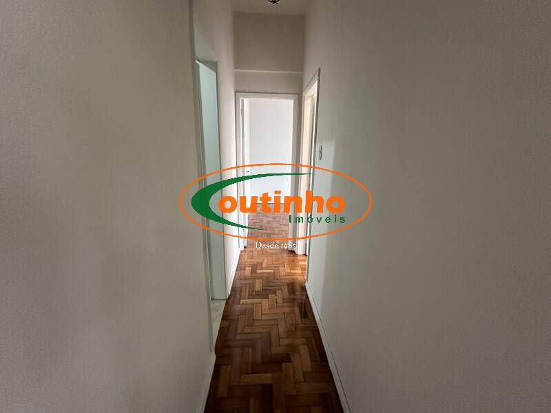 Apartamento à venda com 2 quartos, 70m² - Foto 5