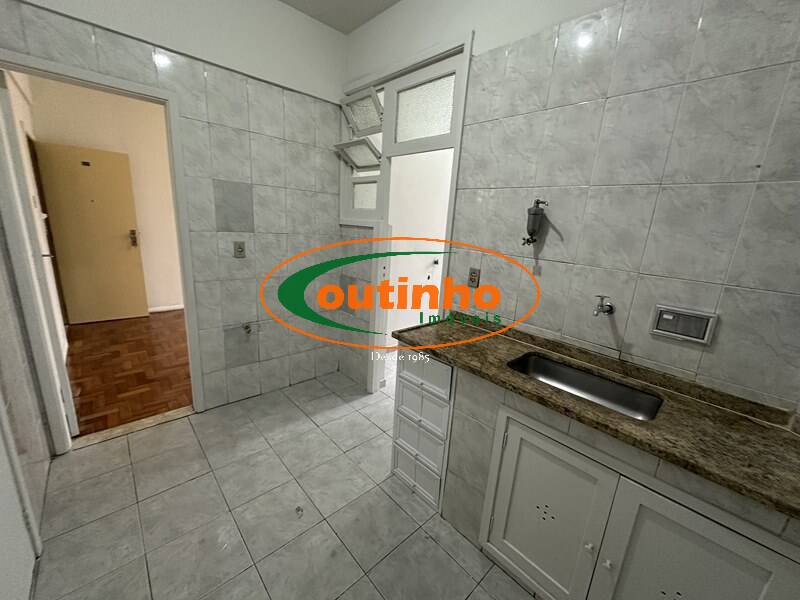 Apartamento à venda com 2 quartos, 70m² - Foto 16